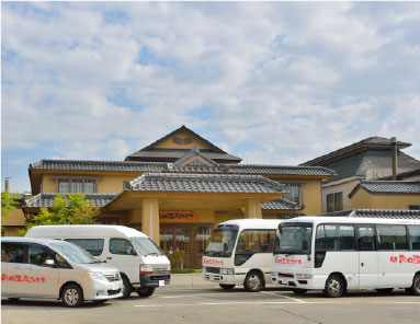 秋田市内のバス送迎いたします！